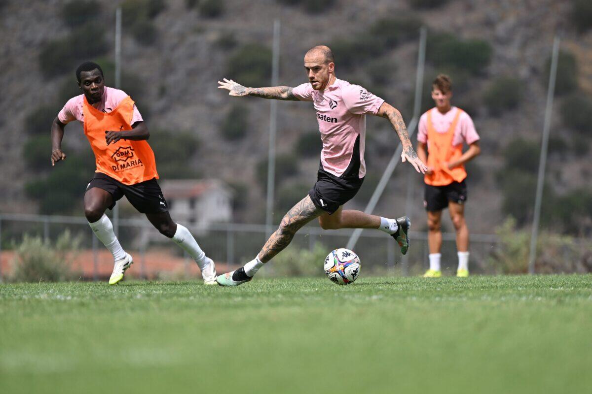 Palermo FC riscopre il gioco di squadra | Inzaghi stuzzica i tifosi con un'inaspettata strategia! - 