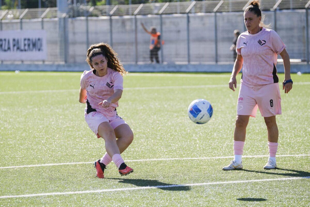 Palermo FC: 17 calciatrici pronte a sorprendere | Scopri chi è la vera stella della squadra! -