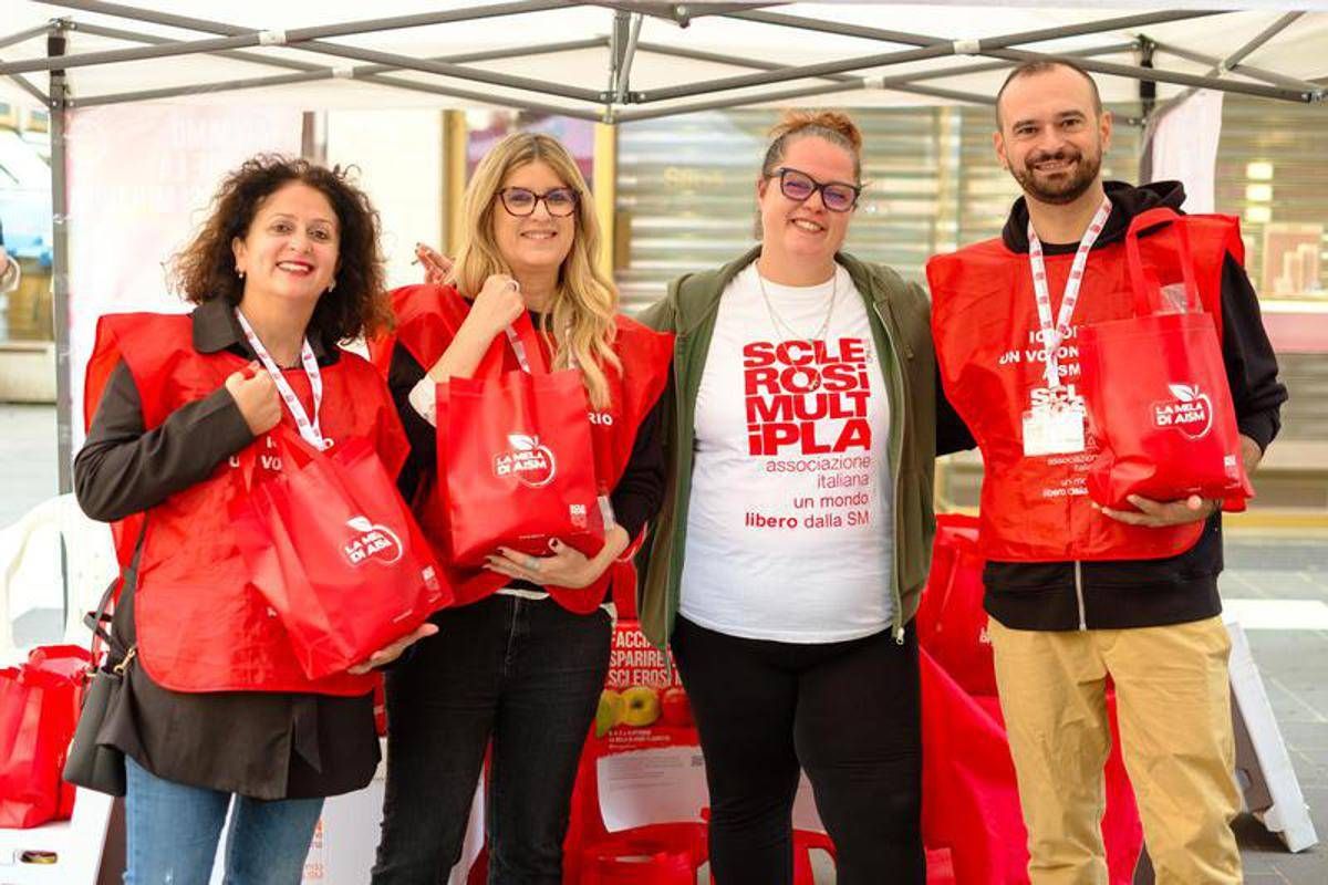 Ricerca, torna 'La mela di Aism' con 3 milioni di frutti per la lotta alla sclerosi multipla - 