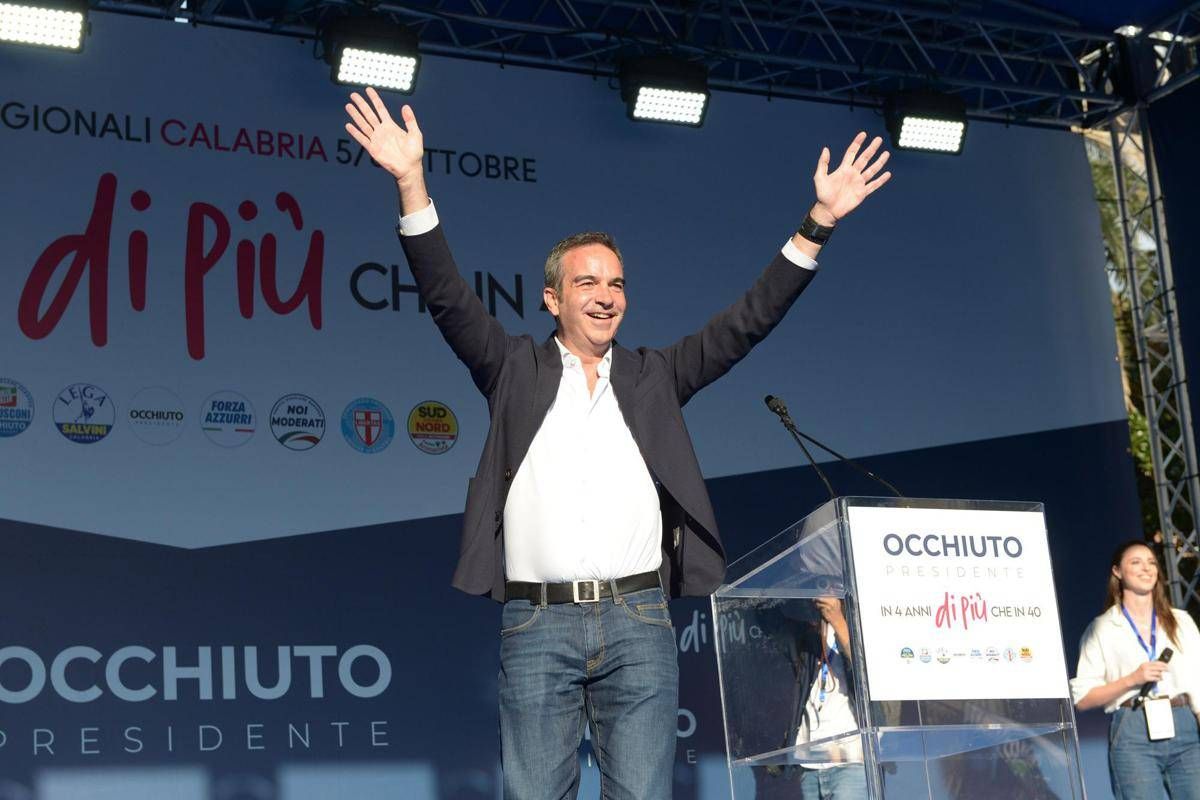 Calabria, Occhiuto trionfa senza ostacoli. Ora il centrodestra guarda a Campania, Veneto e Puglia - 