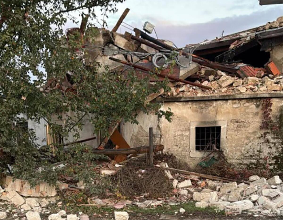 Tre fratelli distruggono la loro casa con una terribile esplosione | Ma chi sono realmente gli agricoltori disposti a tutto? -