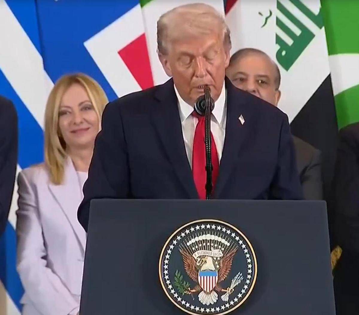 Trump e i complimenti a Meloni: "Bellissima e di grande successo" -
