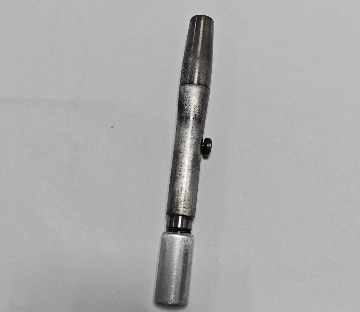 Con una penna-pistola in valigia, fermato in aeroporto Orio al Serio - 