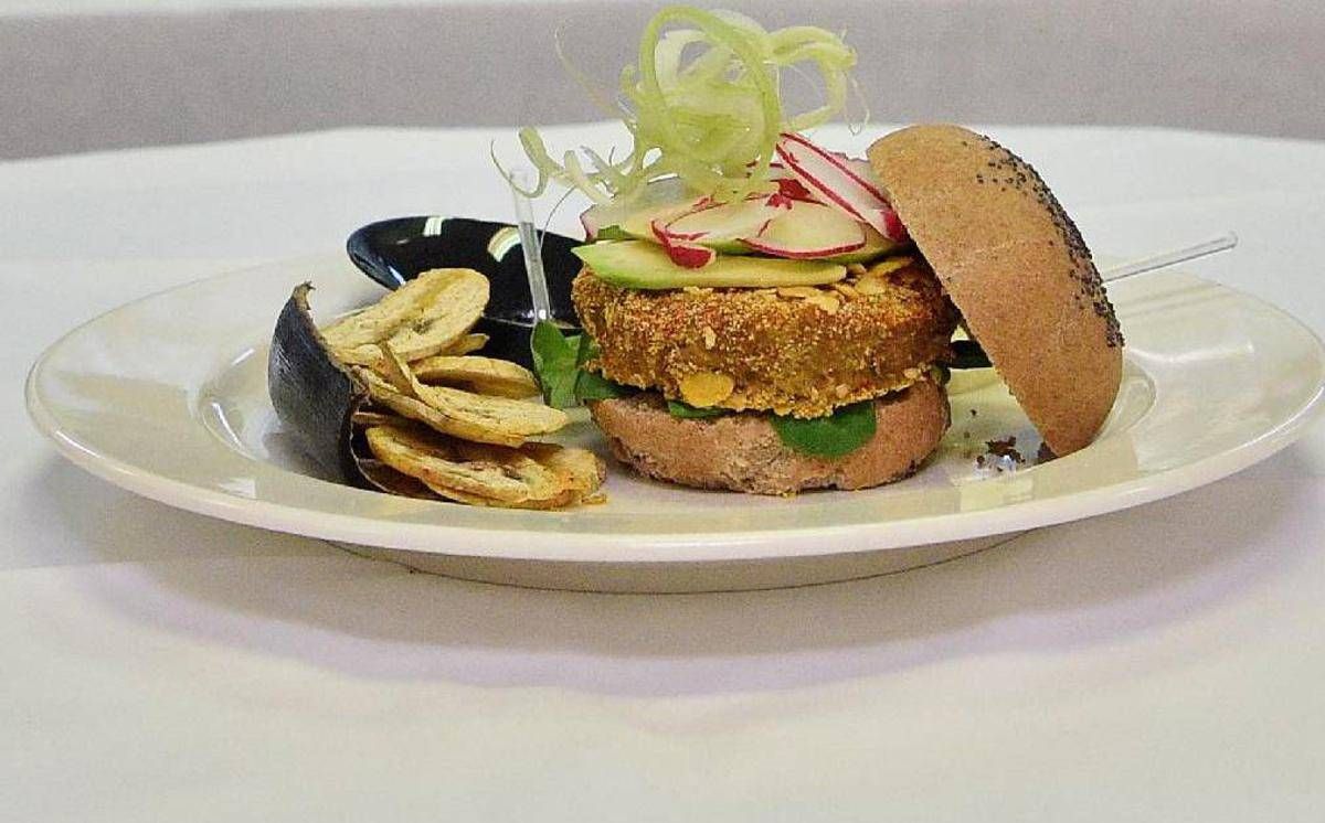 Parlamento europeo boccia uso di termini come 'salsiccia di tofu' o 'hamburger vegetale' - 