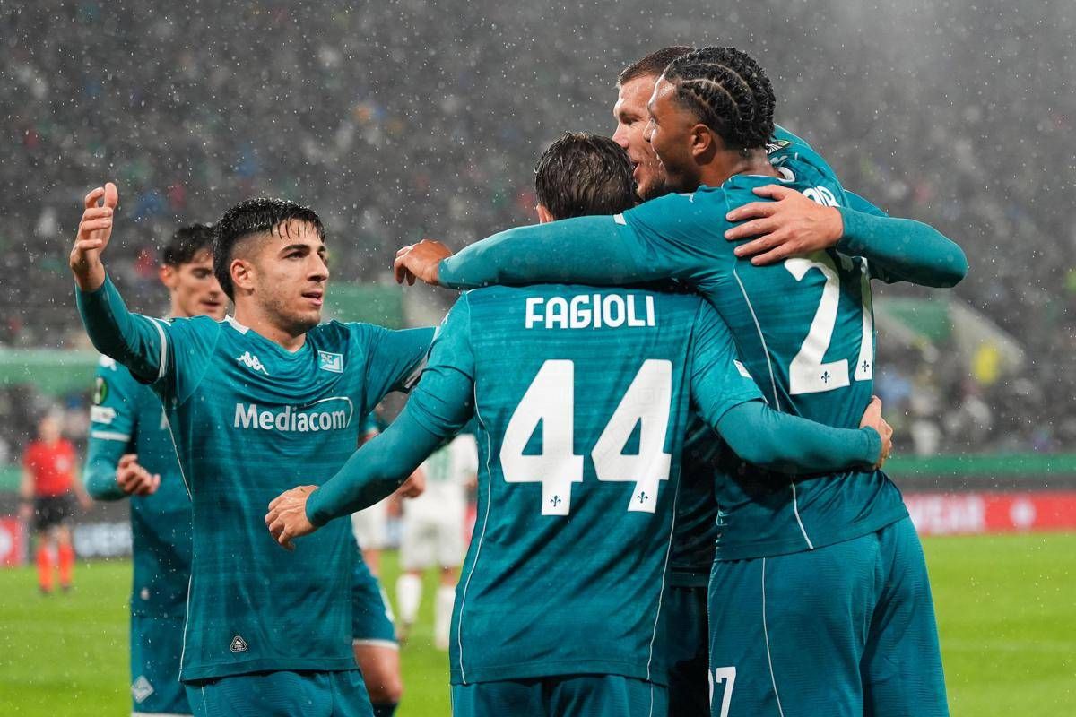 Rapid Vienna-Fiorentina 0-3, Pioli cala il tris con Dzeko e Gudmundsson - 