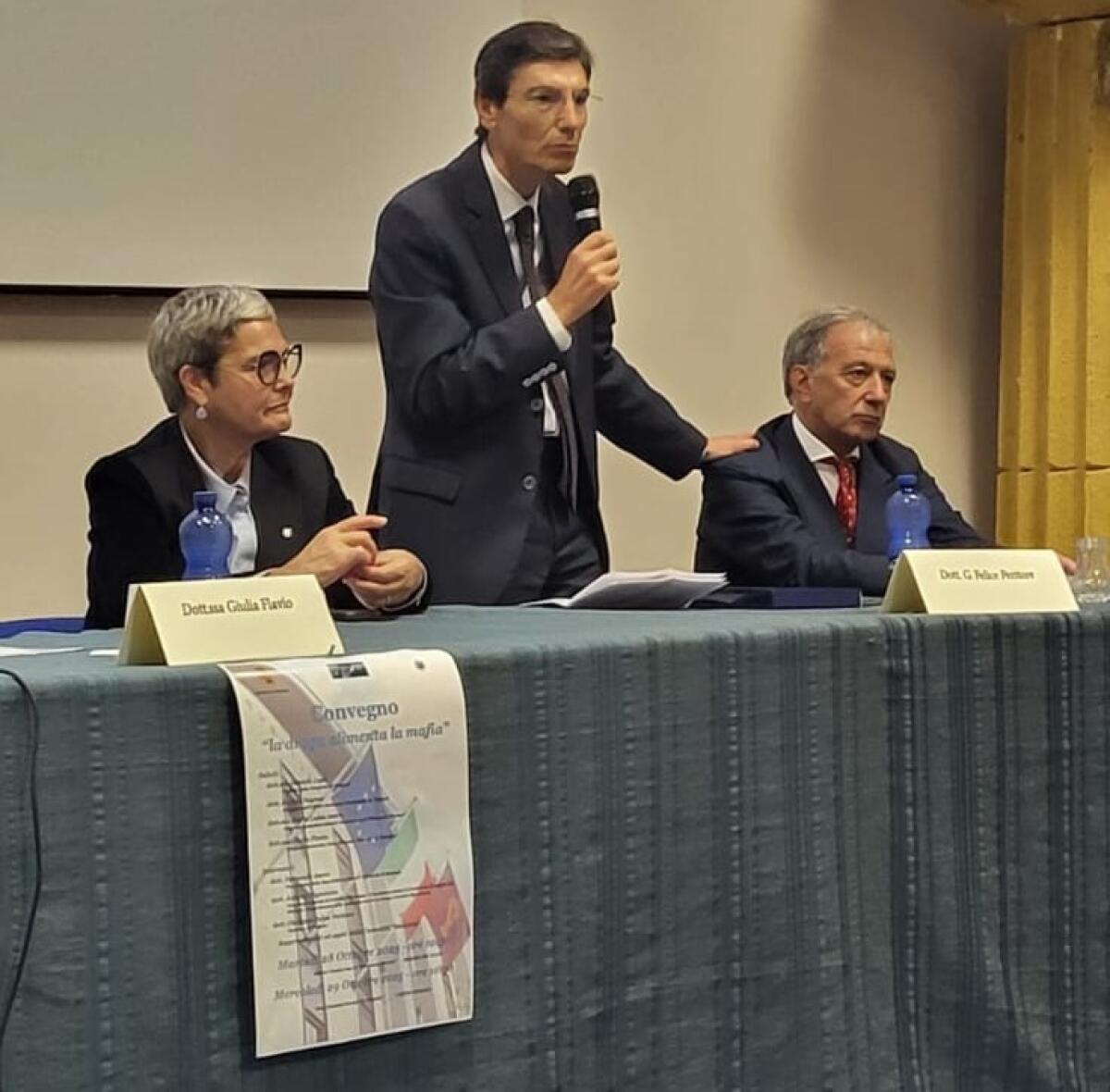 Mafia e Droga: La Scioccante Verità Rivelata dalla Polizia di Trapani | Gli studenti possono davvero fare la differenza? - 