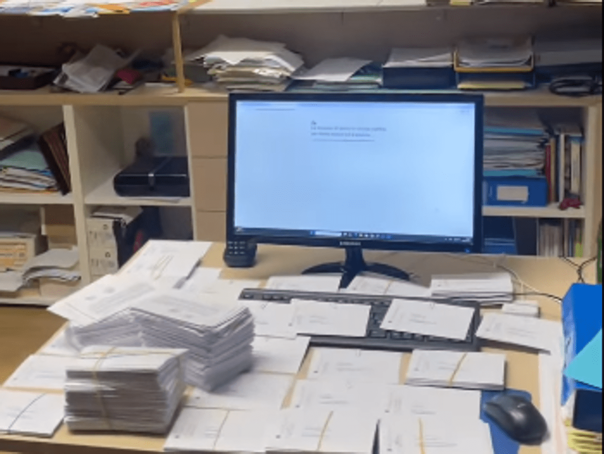 Cittadinanze facili, la denuncia del sindaco di Val di Zoldo: "Sommersi da cartoline da inviare in Sudamerica" - 