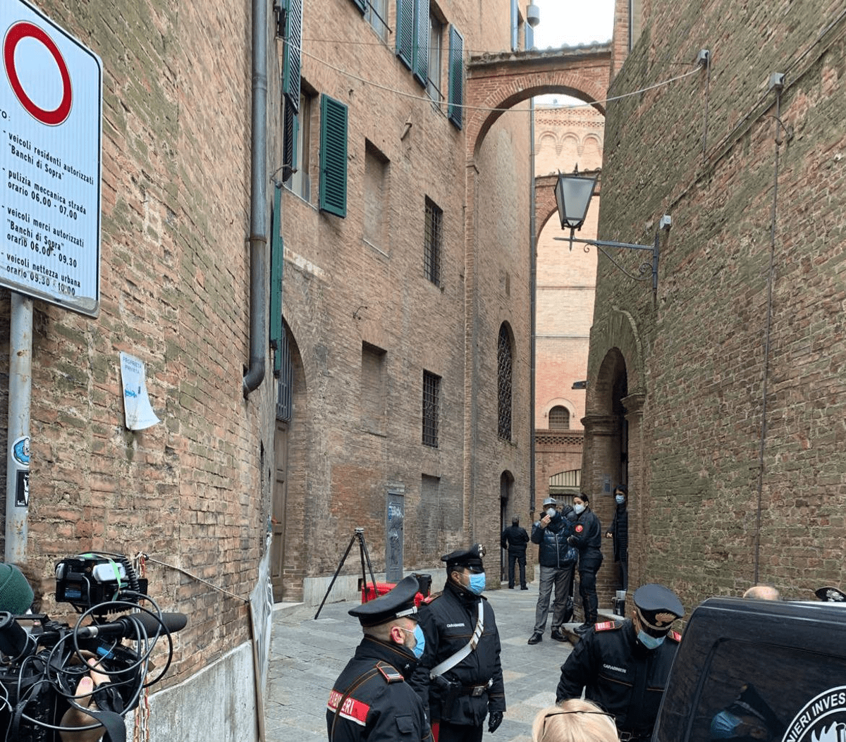 David Rossi, il giallo della valigetta 24 ore: Commissione d'inchiesta farà approfondimenti - 