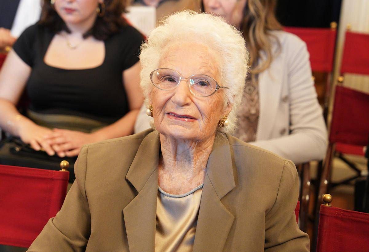 Frasi d'odio contro Liliana Segre, gip condanna la scrittrice Cecilia Parodi - 
