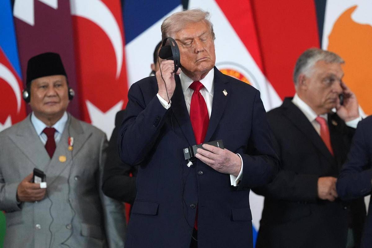 Trump, tutte le 'perle': la grazia a Netanyahu, Meloni 'bellissima', Macron stritolato e Starmer gelato -
