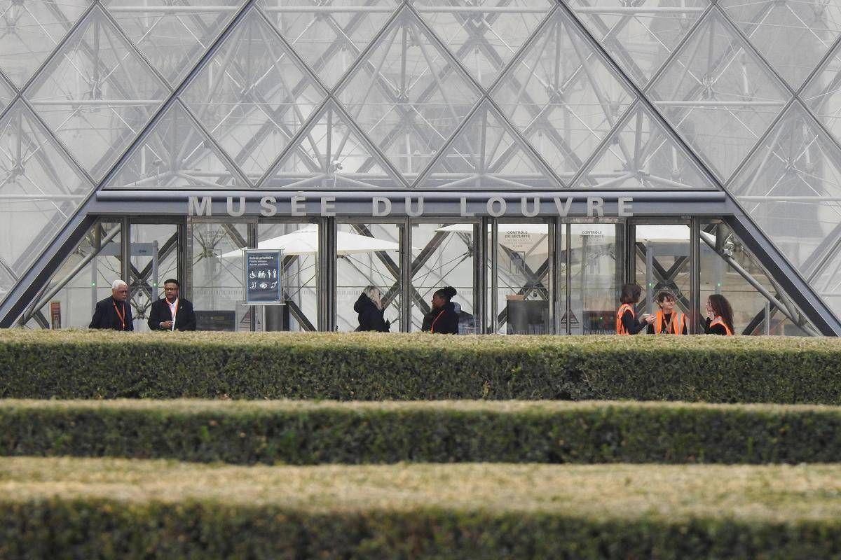 Louvre, l'ultimo furto nel 1998: 27 anni fa rubata (e mai ritrovata) una tela di Camille Corot -