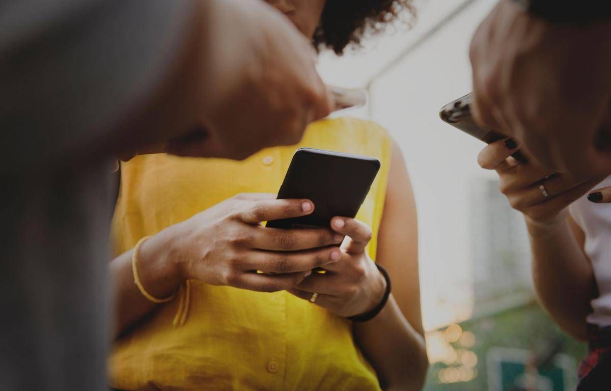 Instagram per adolescenti, si cambia: cosa succede con le nuove regole -