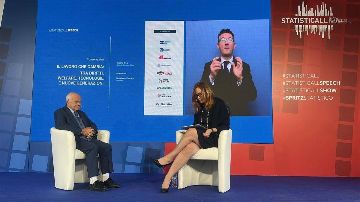 Lavoro, Treu: "Cambiamento c’è sempre stato ma non riusciamo a controllare IA" -