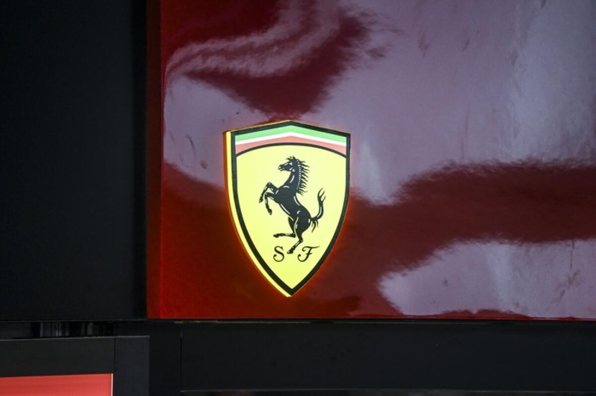 Ferrari svela la sua prima hypercar elettrica | Il futuro del Cavallino Rampante è davvero in linea con la tradizione? -