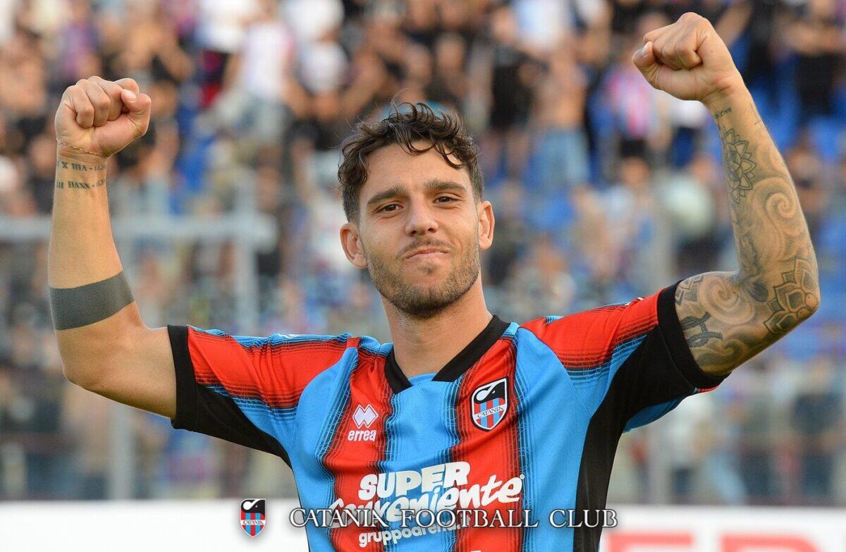 Calcio Catania conquista una storica vittoria | I tifosi applaudono anche il Benevento! -