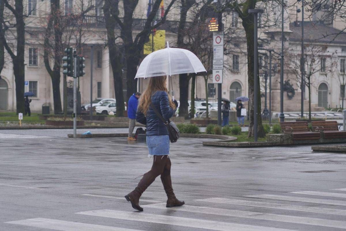 Meteo, maltempo per tutta la settimana: arriva il vero autunno -