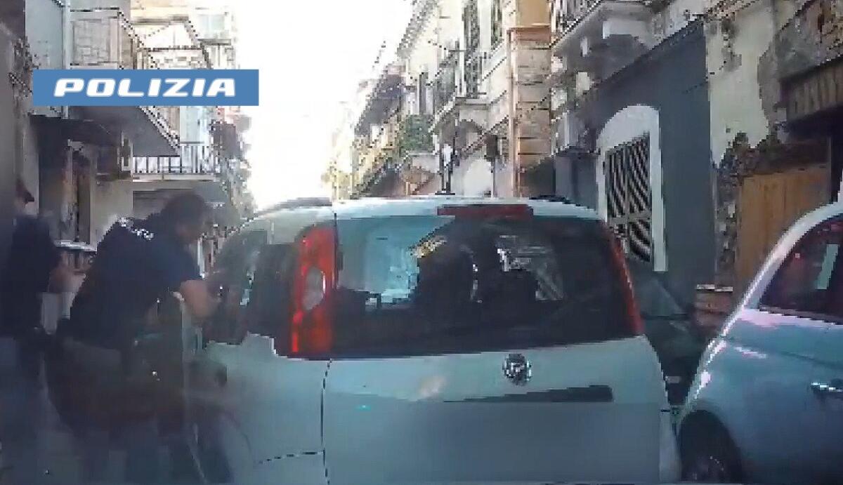 Fuga mozzafiato a Catania | La Polizia svela un mistero inquietante dietro il cellulare! -