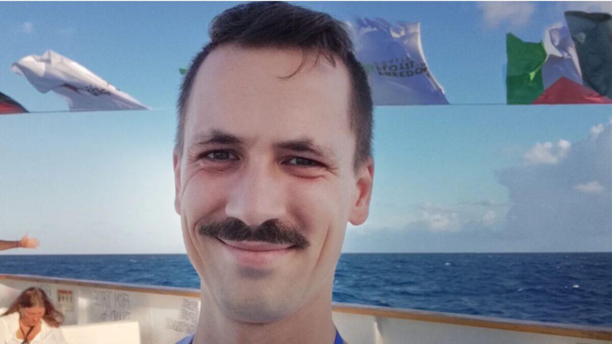 Fermato in acque internazionali | Scopri perché Riccardo Corradini rischia di diventare un simbolo di libertà! - 