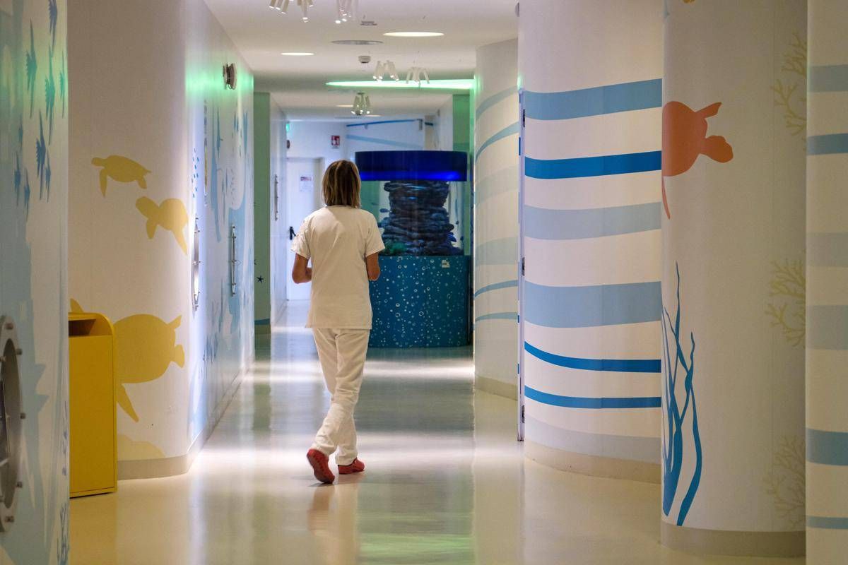 Torino, bimbo di 3 mesi cade con passeggino nel fiume: trauma cranico - 