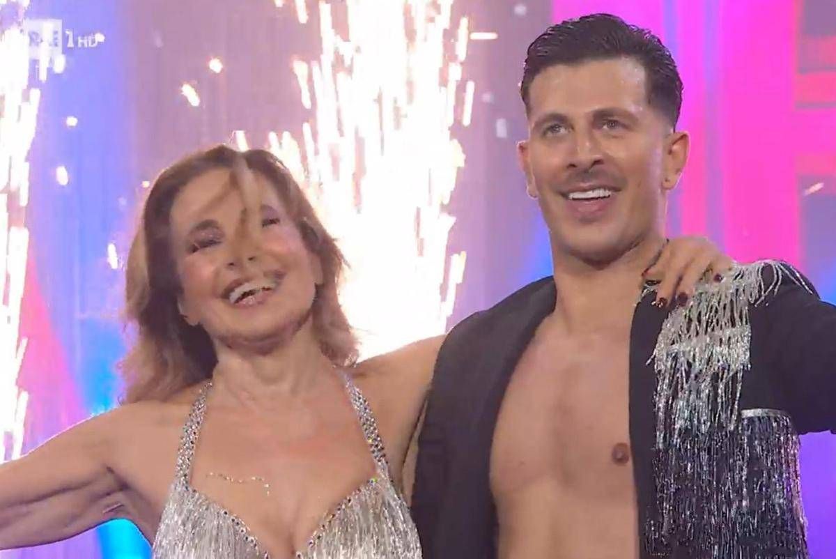 Ballando, Barbara D'Urso 'rimandata': la difesa di La Rocca - 