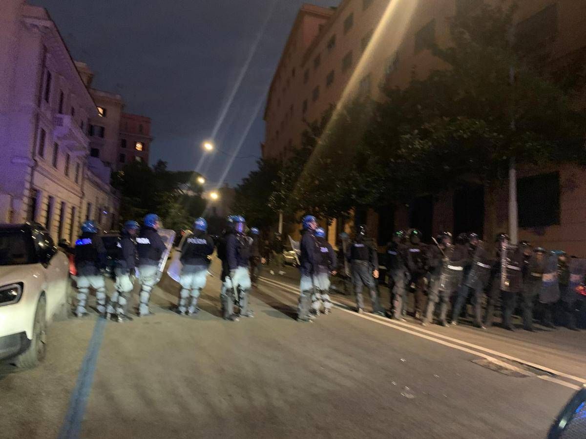 Manifestazione pro Pal a Roma, accerchiata e minacciata cronista Adnkronos - 
