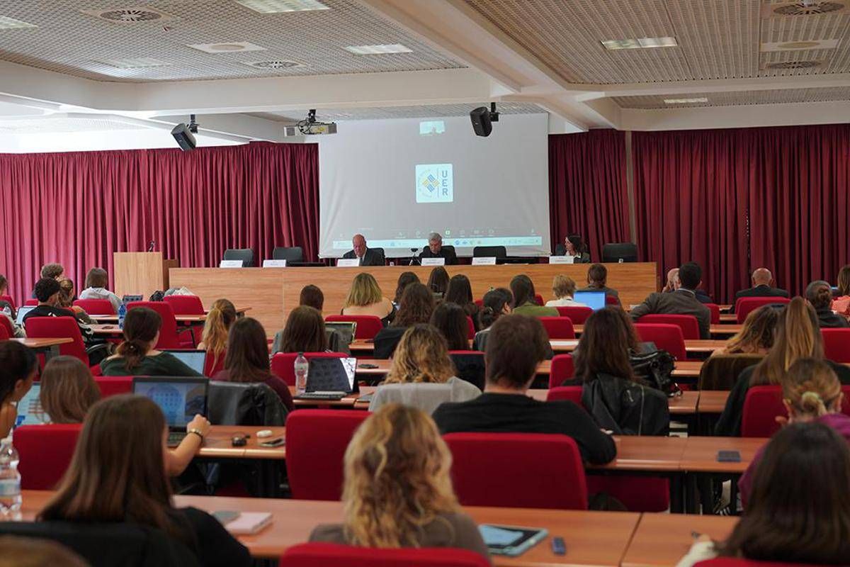 Dipendenza da smartphone e stress: all'Università Europea di Roma prima 'Offline Room' per disconnessione digitale -