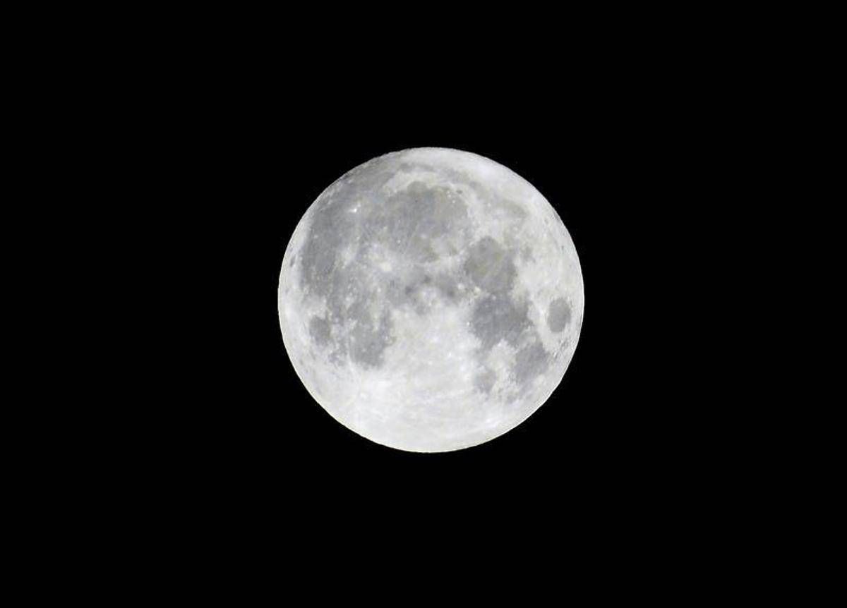 Superluna il 7 ottobre, l'evento in arrivo: cosa c'è da sapere - 