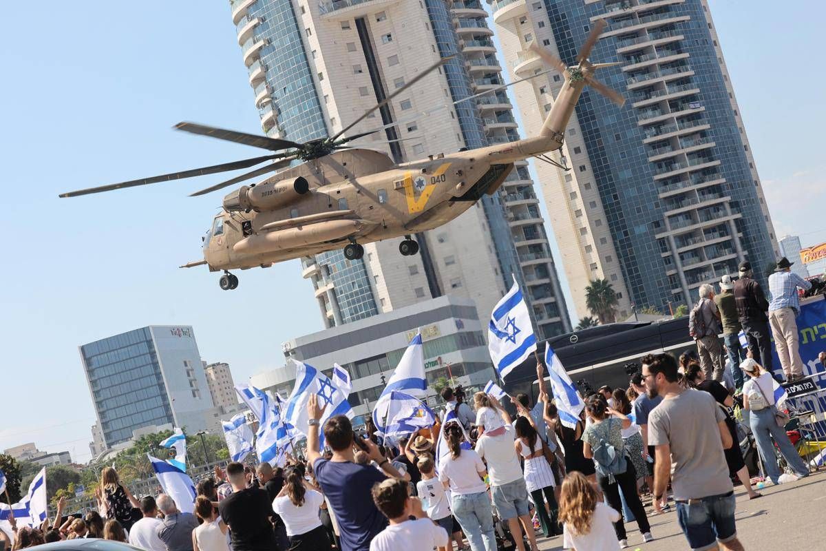 "Hamas viola accordo e restituisce solo 4 corpi", famiglie ostaggi accusano -