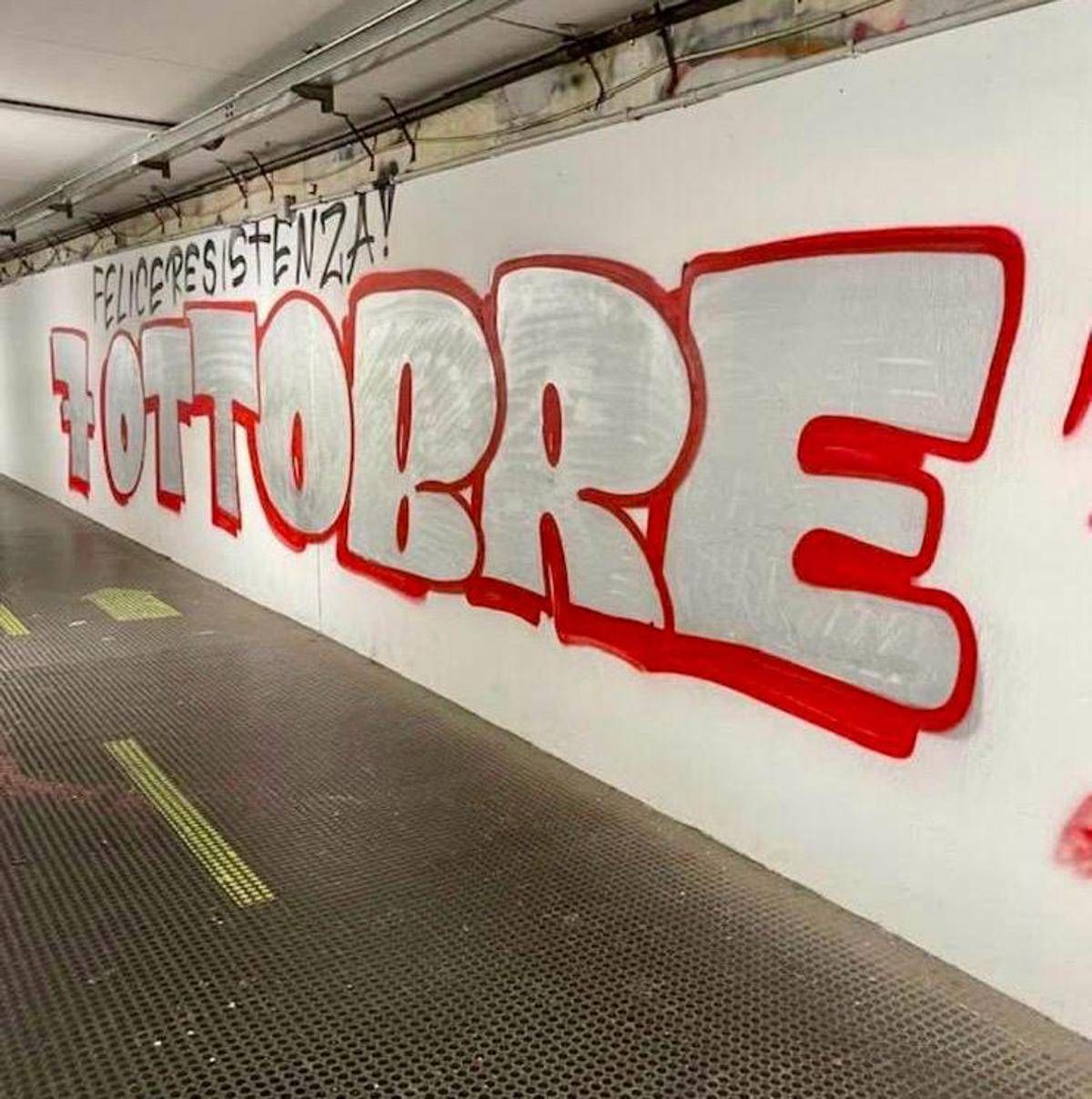 Roma, alla stazione Nomentana appare scritta pro Hamas: "7 ottobre - felice resistenza" - 