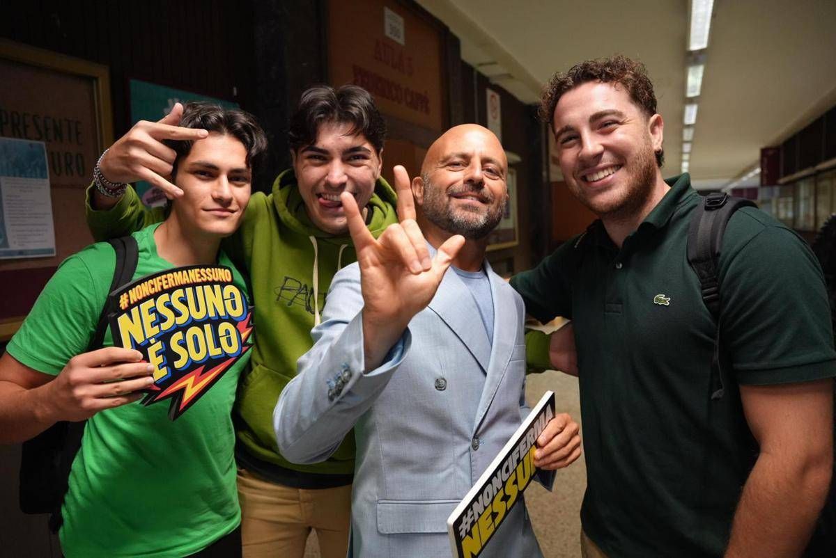 #NonCiFermaNessuno, il tour di Luca Abete tra disagi e fragilità giovanili fa tappa alla Sapienza -