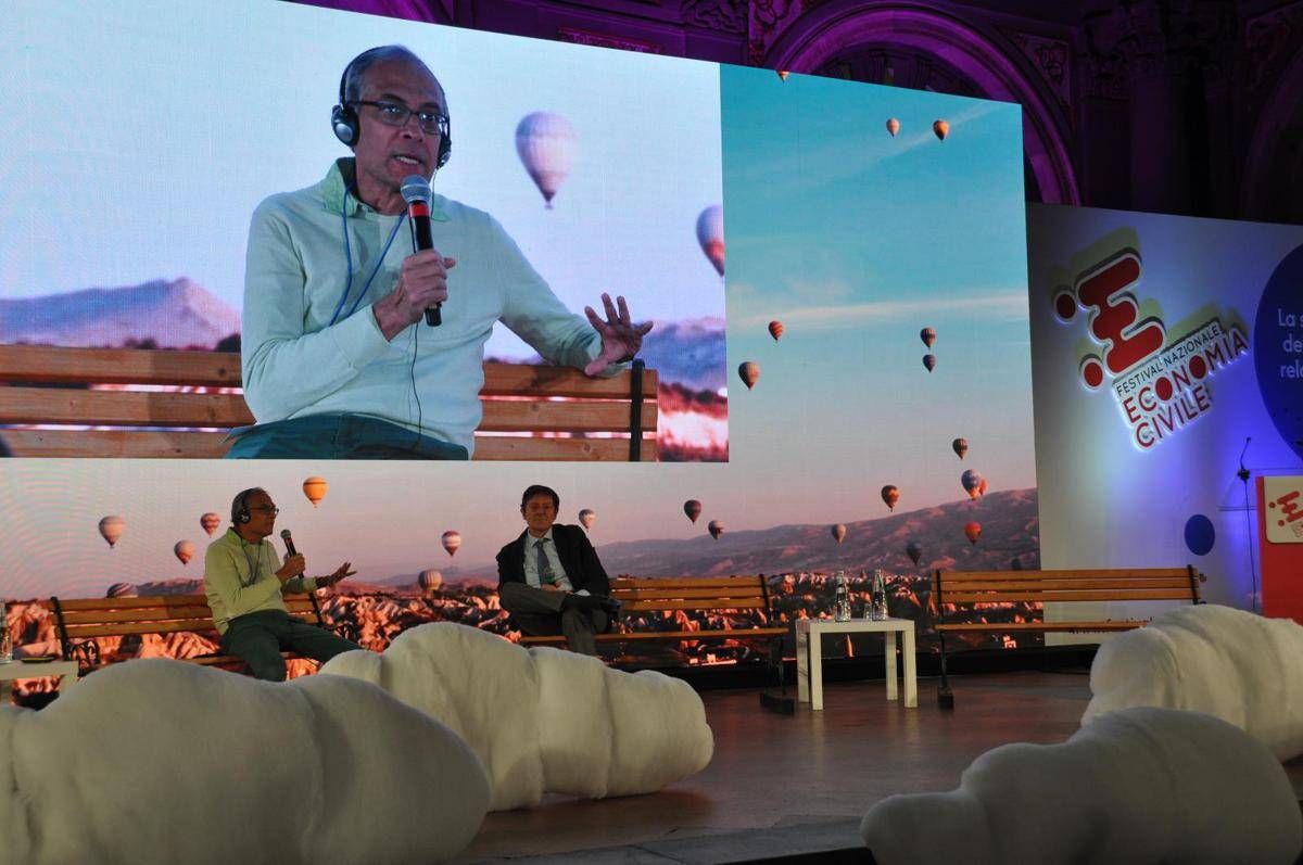 "Povertà e democrazia", la Lectio civilis di Abhijit Banerjee al Festival Nazionale dell’Economia Civile - 