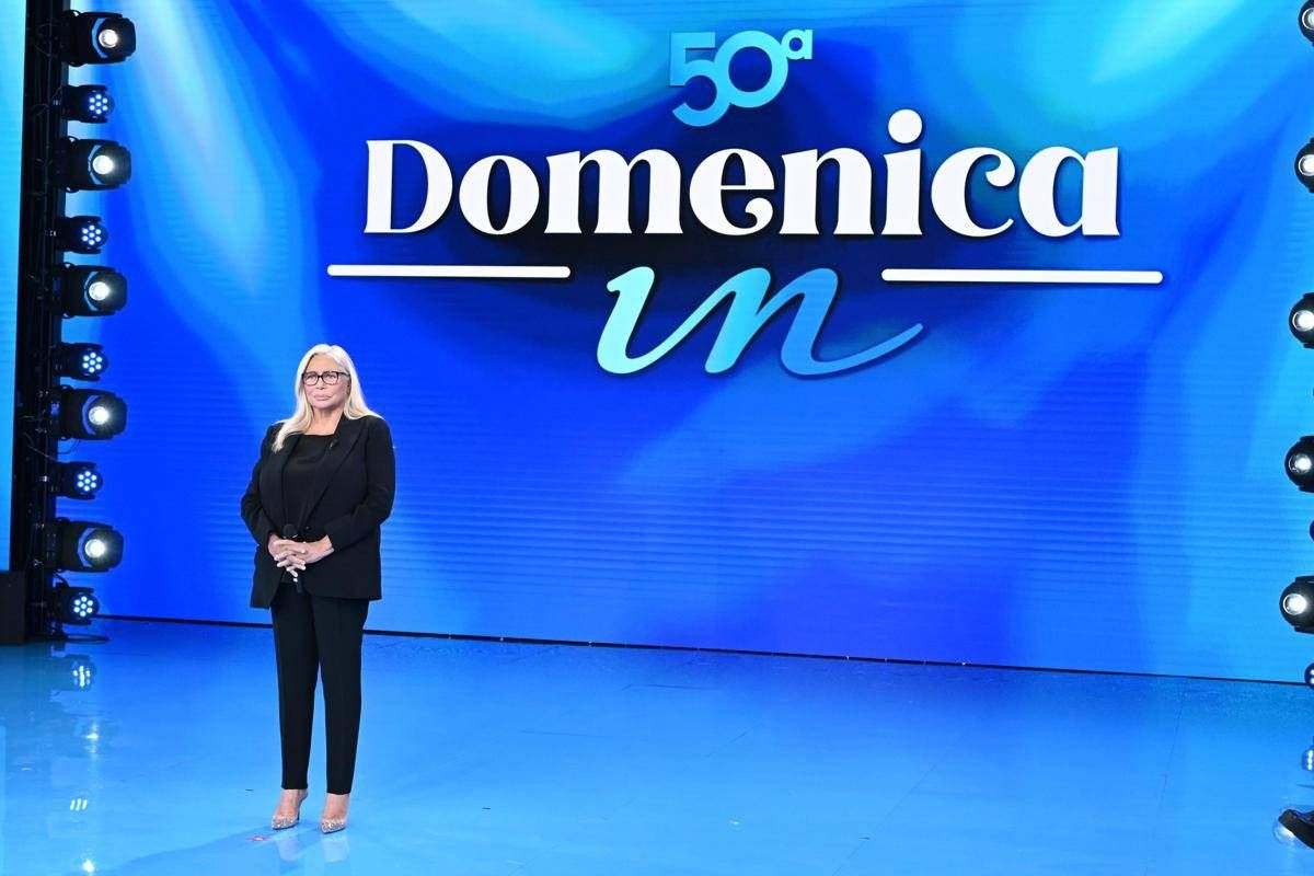 Domenica In, da Marcella Bella a Enzo Iacchetti: gli ospiti di oggi -