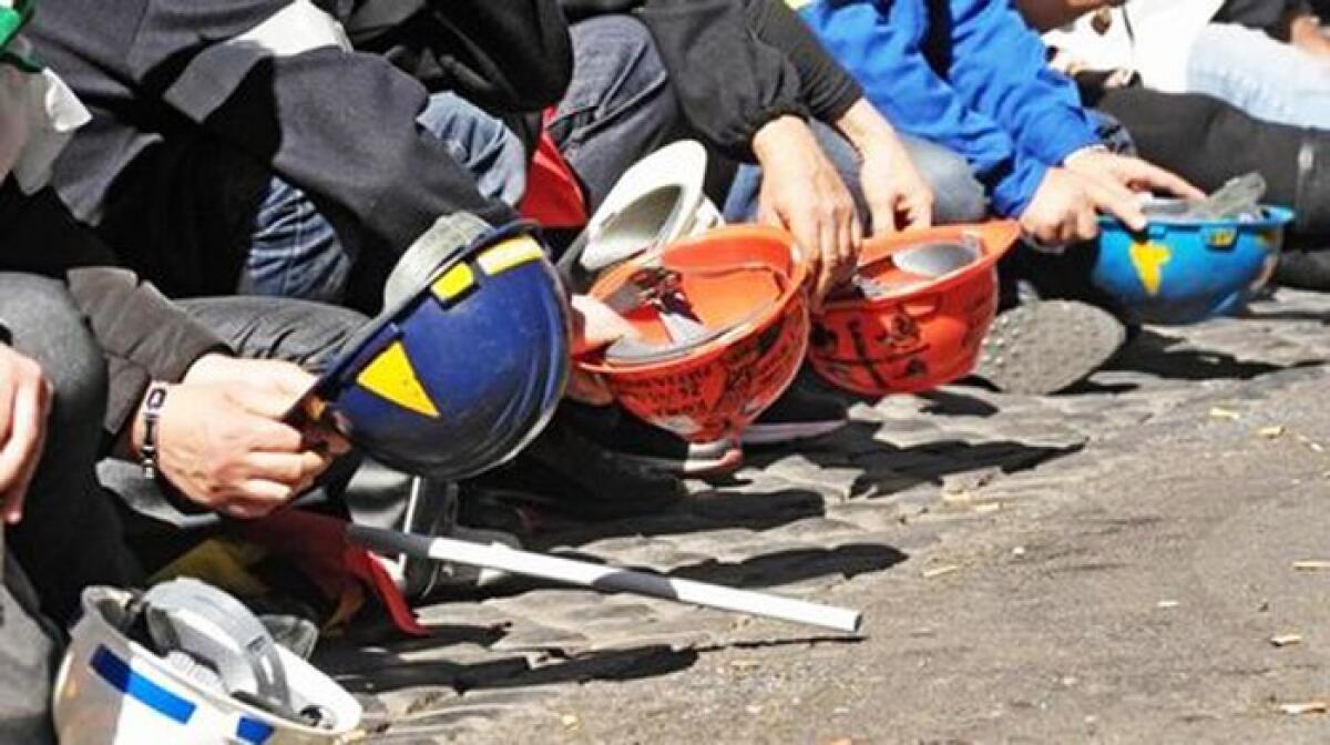 Tragedia in cantiere: un operaio muore colpito da una trave | Chi si prende la responsabilità della sicurezza? - 