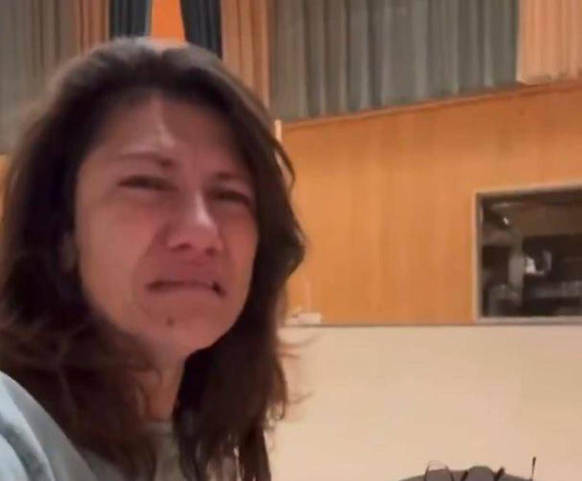 Flotilla bloccata da Israele, Elisa in lacrime - 
