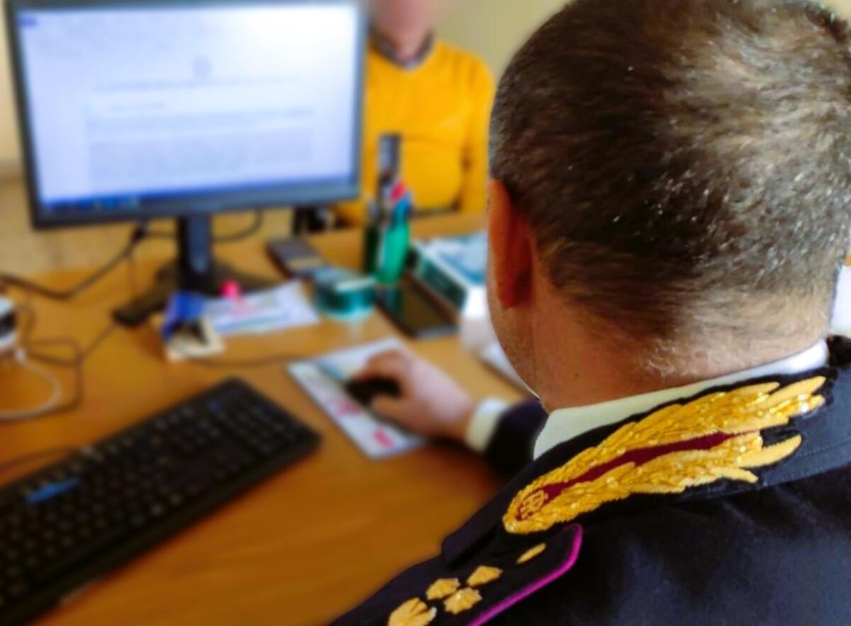 Polizia di Caltanissetta colpisce duro: 33 misure di prevenzione sorprendentemente severe! -