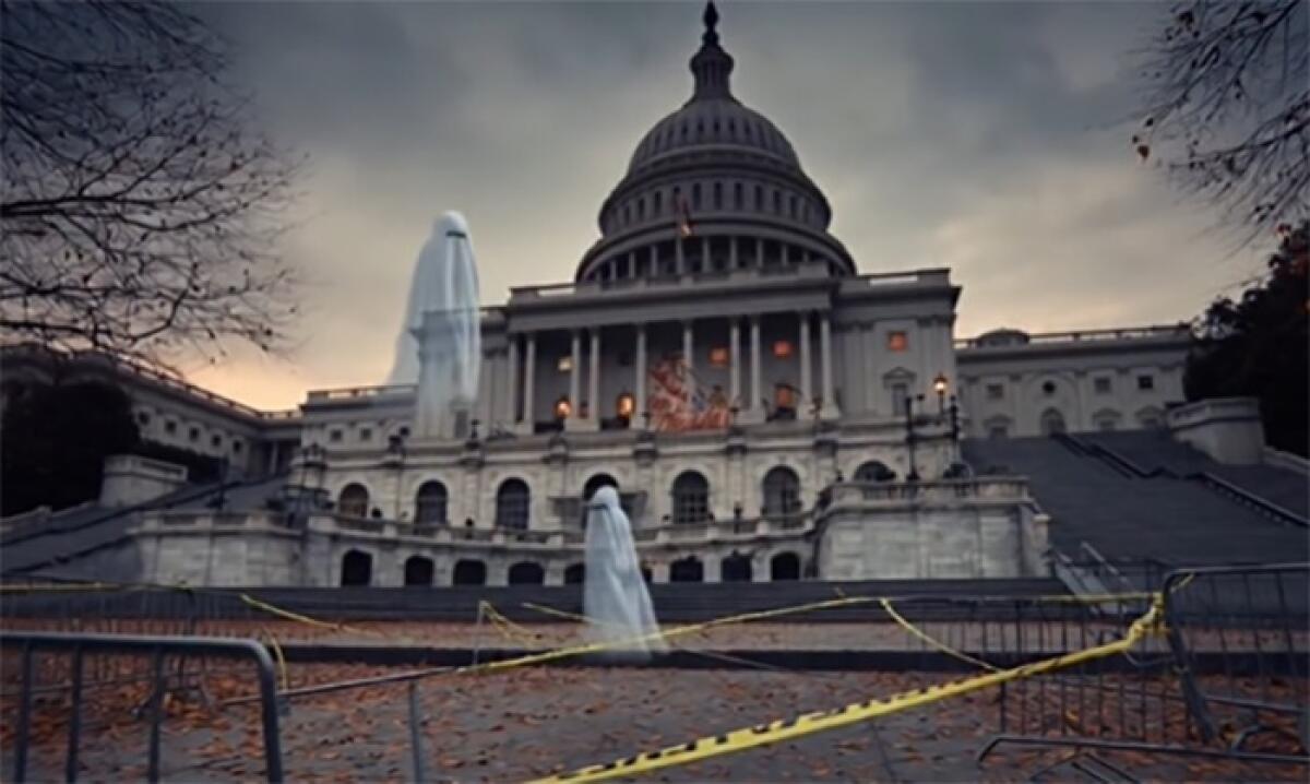 Democratici 'fantasmi' alla Casa Bianca | Perché il Halloween di Trump ha sorpreso tutti! - 