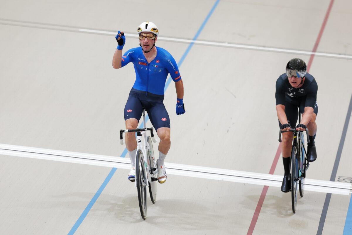 Elia Viviani conquista l'oro nell'ultima gara della carriera | Un commosso addio al ciclismo che ha emozionato il mondo! - 
