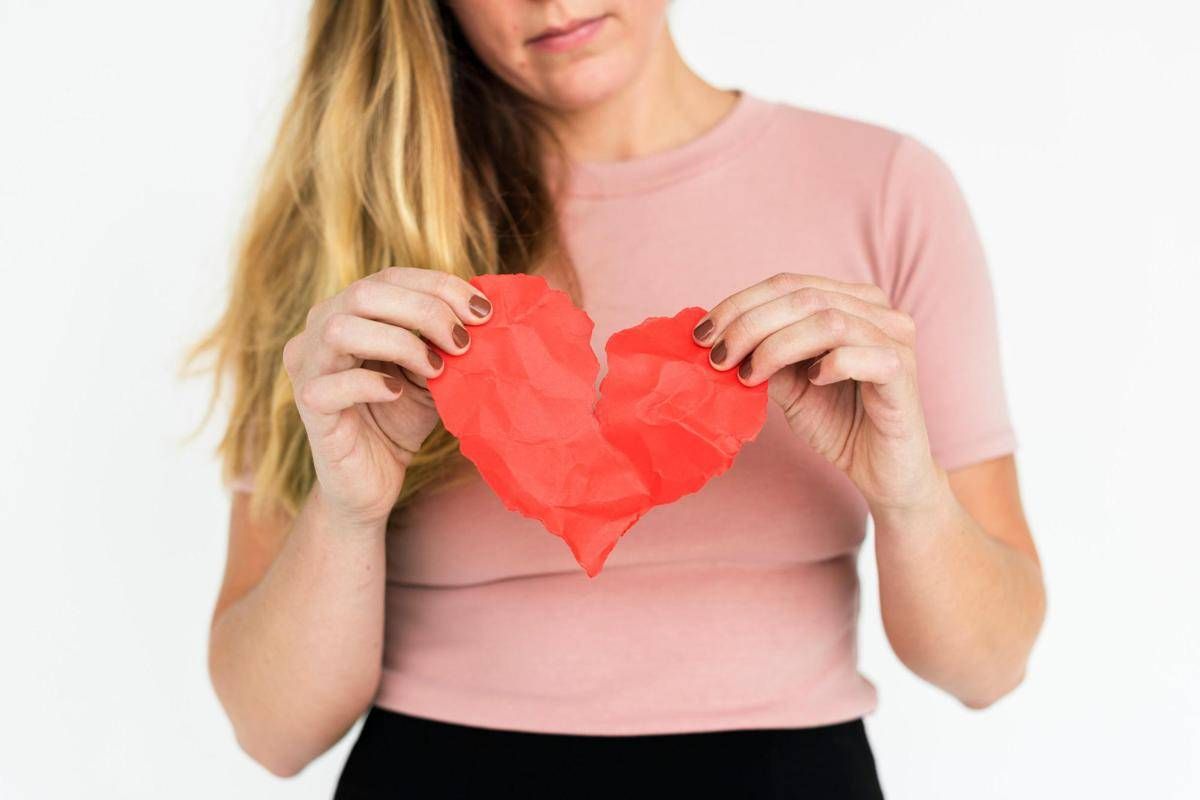 Dal poco sonno alla luce artificiale, ecco come si ammala il cuore: l'appello dei cardiologi Usa -