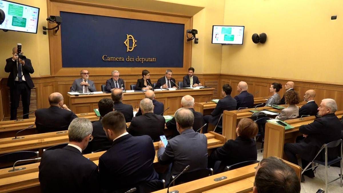Mese della prevenzione orale, 1 italiano su 3 ha paura di mordere una mela - 