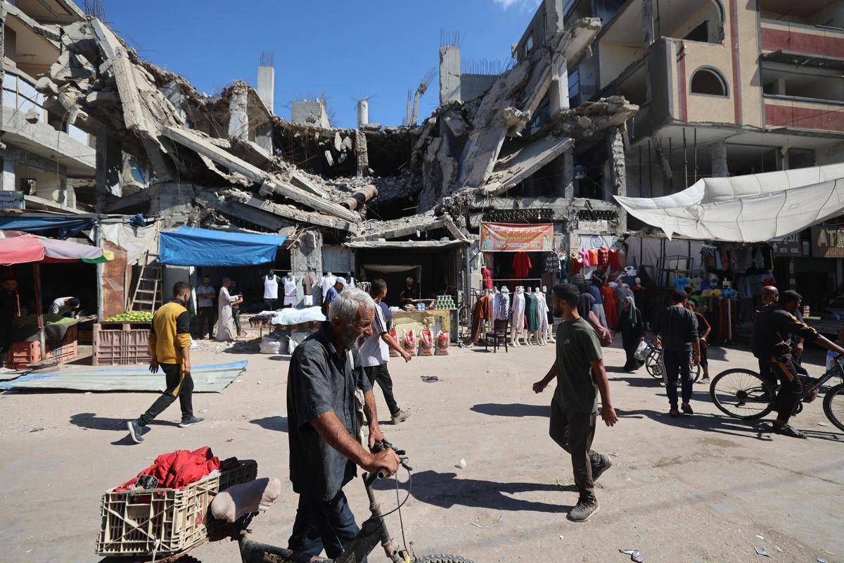 Gaza, oggi riapre il valico di Rafah. Dall'Italia 100 tonnellate di auti e un piano per la ricostruzione -