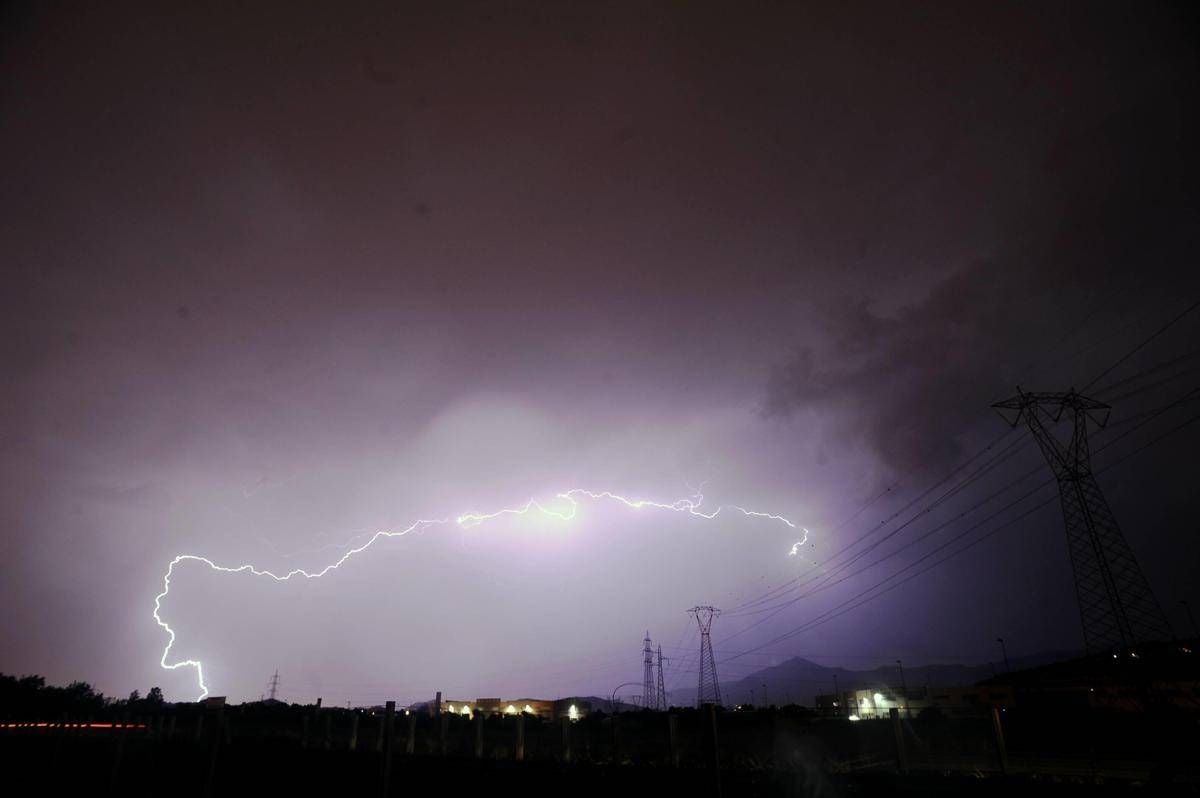 Ottobrata con caldo fuori stagione, ma temporali in agguato -