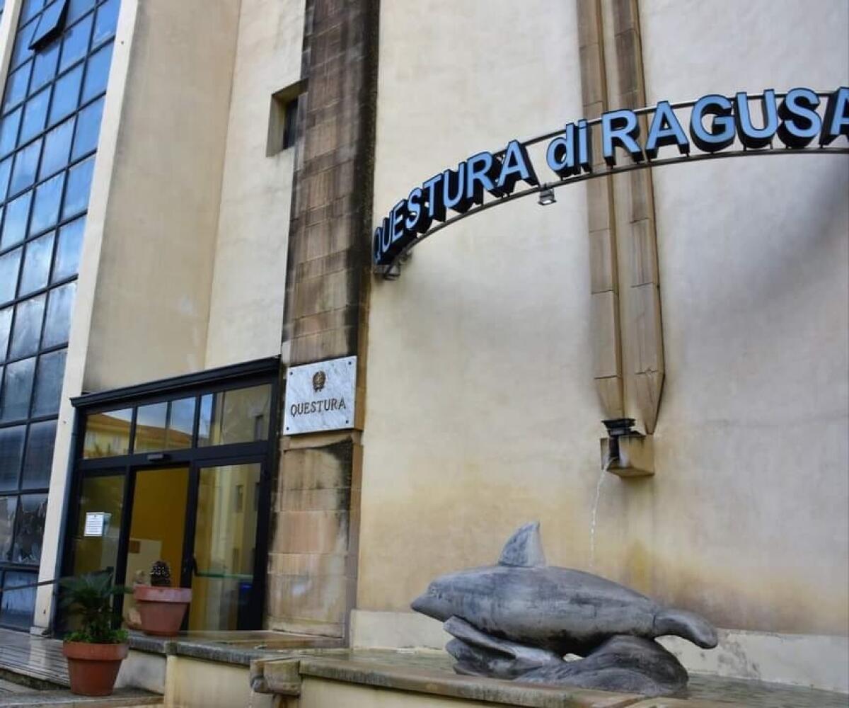Arrestato a Ragusa | Scopri la verità dietro il controllo della Polizia che ha svelato un giro di droga inaspettato! - 