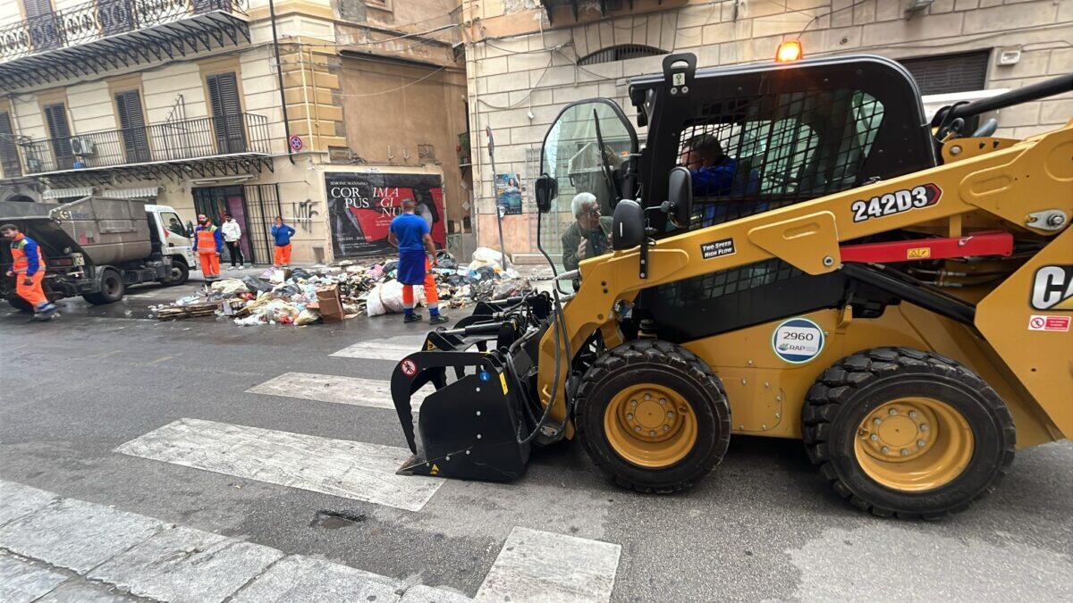 Palermo: Un Moto-Lambro in Fiamme per Rifiuti Pericolosi | Scopri perché le abitudini di smaltimento ci mettono in serio pericolo! - 