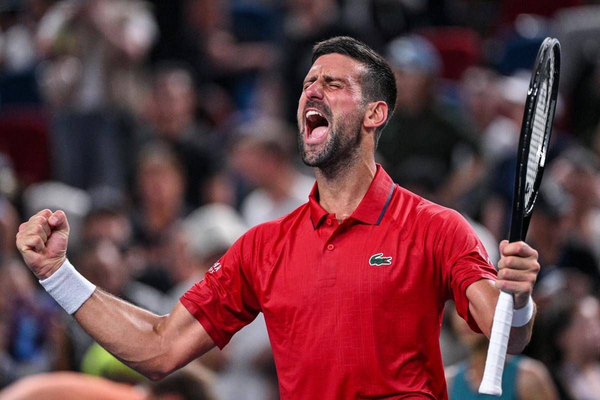 Djokovic si fa male ma vola ai quarti: Munar battuto a Shanghai - 