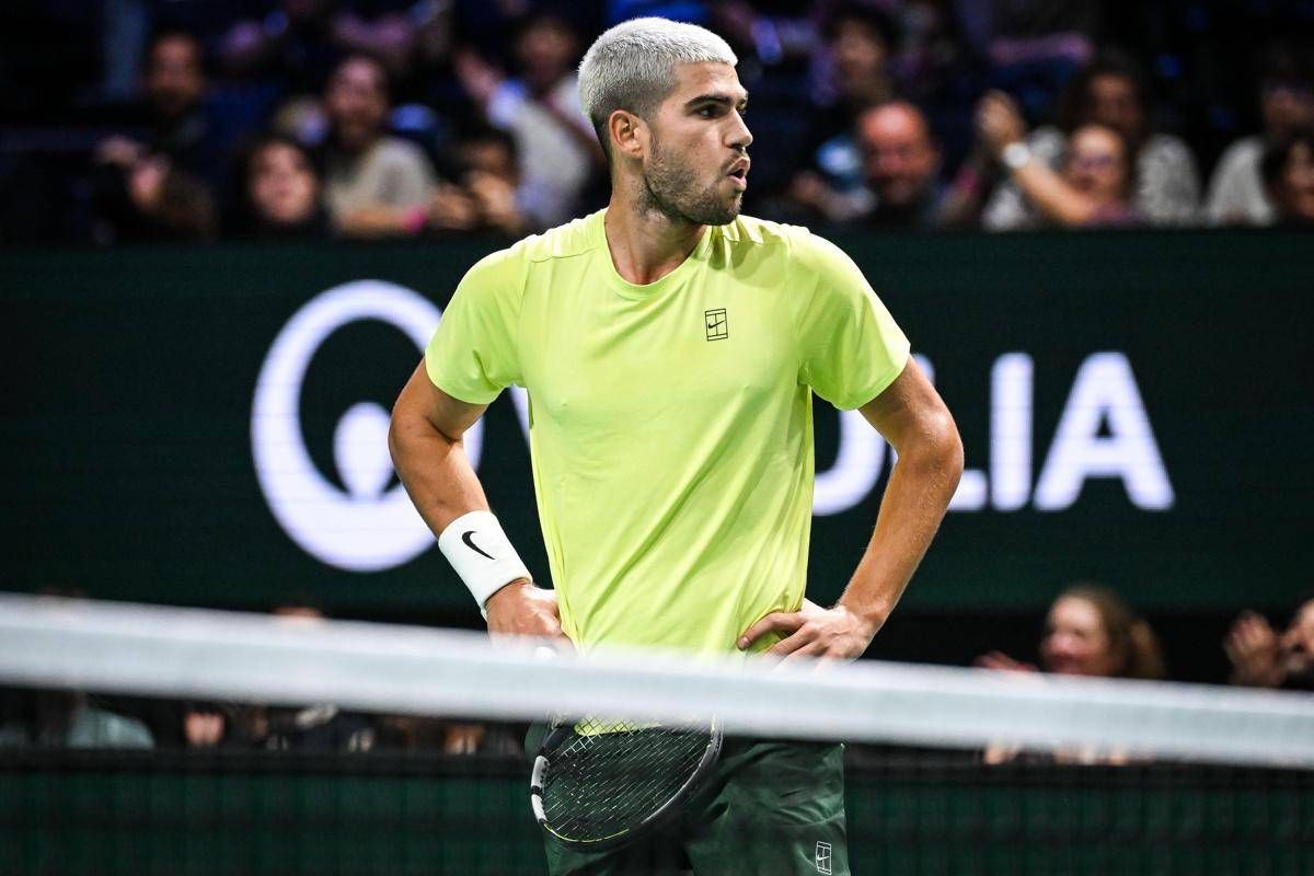 Alcaraz eliminato a Parigi, Norrie lo batte in rimonta. Sinner può tornare numero uno -