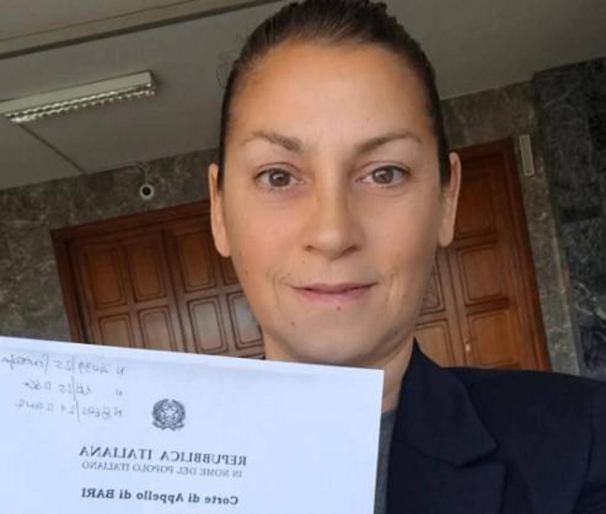 Video hard e sesso con minori, assolta in Appello maestra di Bari: potrà tornare a insegnare -