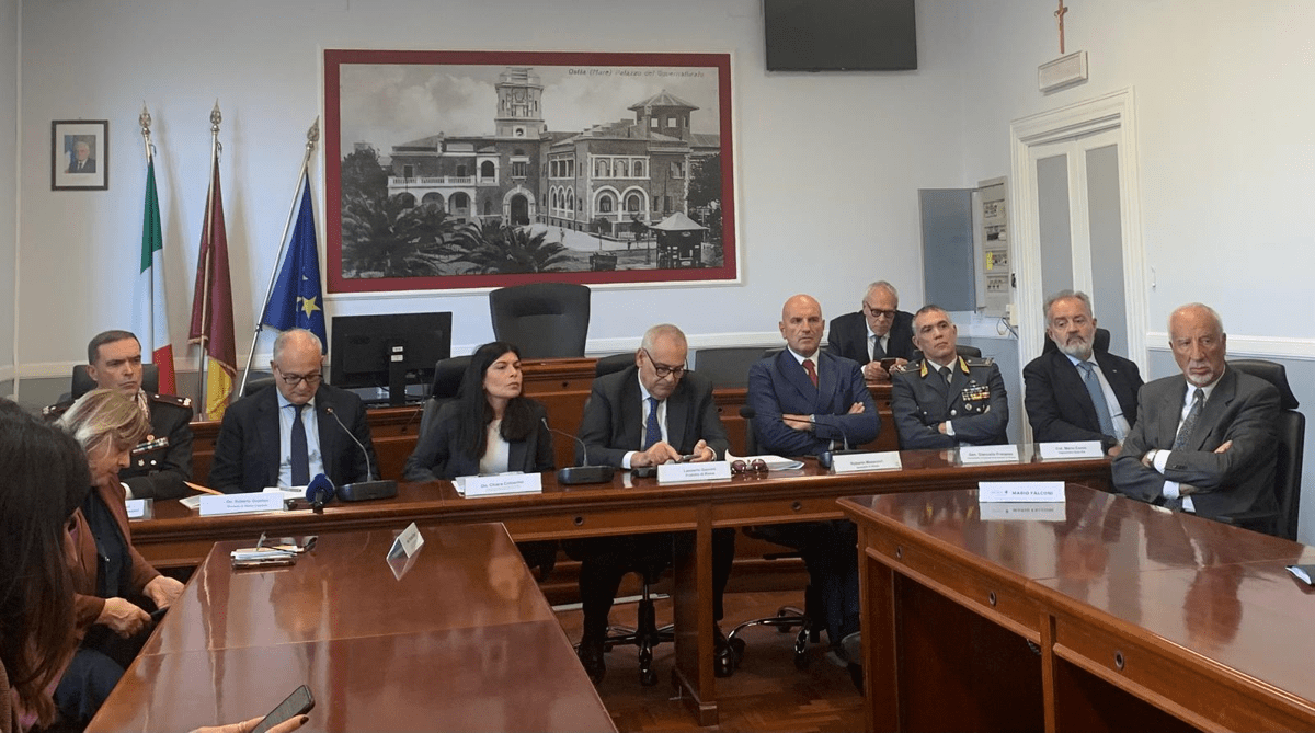 Commissione Antimafia in missione a Ostia, l'appello di Colosimo: "Lo Stato c'è, denunciate" -