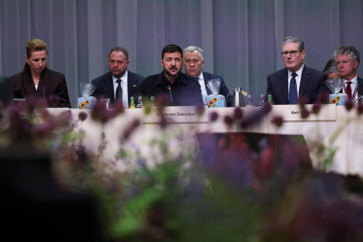 Russia: "Risposta appropriata se Tomahawk a Ucraina". Zelensky: "Mosca può violare spazio aereo ovunque in Europa" - 