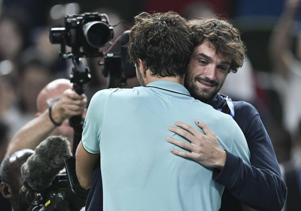 Vacherot trionfa a sorpresa e conquista Atp Shanghai, battuto il cugino Rinderknech - 