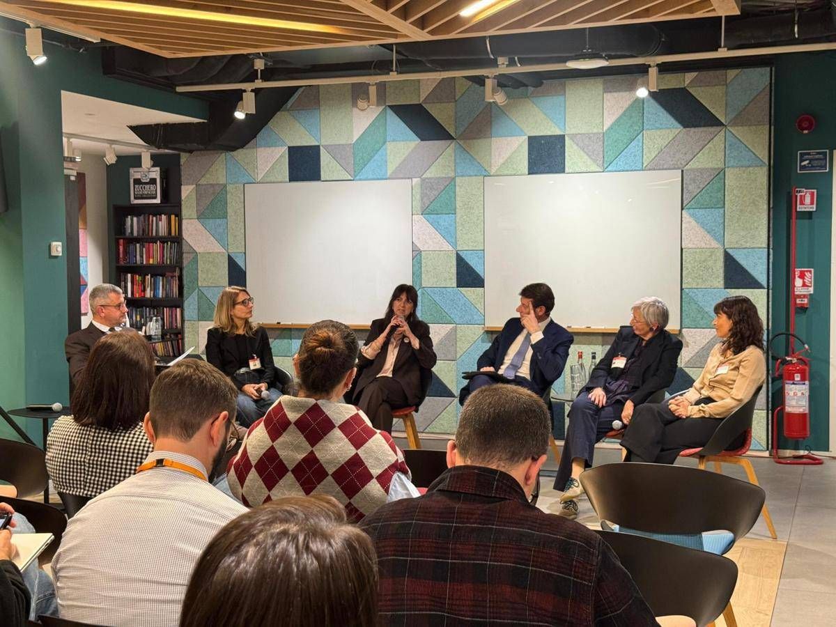 Amazon a Milano accoglie un incontro sulla violenza economica e di genere - 